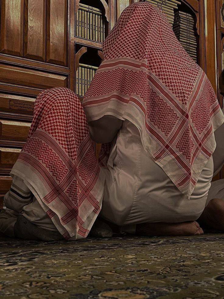 If the shepherd is righteous, his flock is righteous.