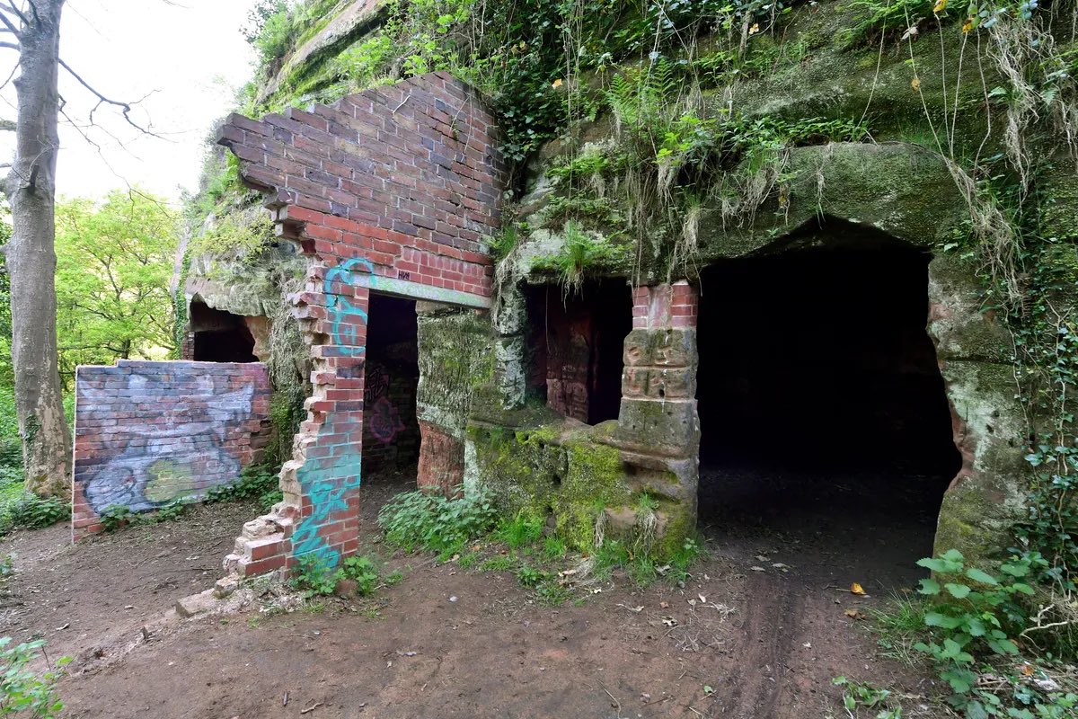 HE Heritage Crime (@heritagecrime) on Twitter photo APPEAL can you help <a href="/StaffsPolice/">Staffordshire Police</a> identify who sprayed #graffiti on the rock houses at Kinver Edge. Call police on 101 or <a href="/CrimestoppersUK/">Crimestoppers</a> on 0800 555111.
#OpSpectra #HeritageCrime APPEAL can you help <a href="/StaffsPolice/">Staffordshire Police</a> identify who sprayed #graffiti on the rock houses at Kinver Edge. Call police on 101 or <a href="/CrimestoppersUK/">Crimestoppers</a> on 0800 555111.
#OpSpectra #HeritageCrime