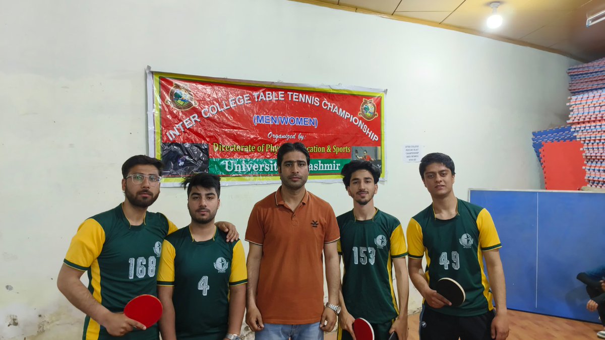 Islamia College Srinagar Clinches Inter-College Table Tennis Title

Islamia College of Science and Commerce, Srinagar, lifted the Table Tennis trophy after an impressive final performance, winning 3-0. The tournament, organized by the University of Kashmir (KU)