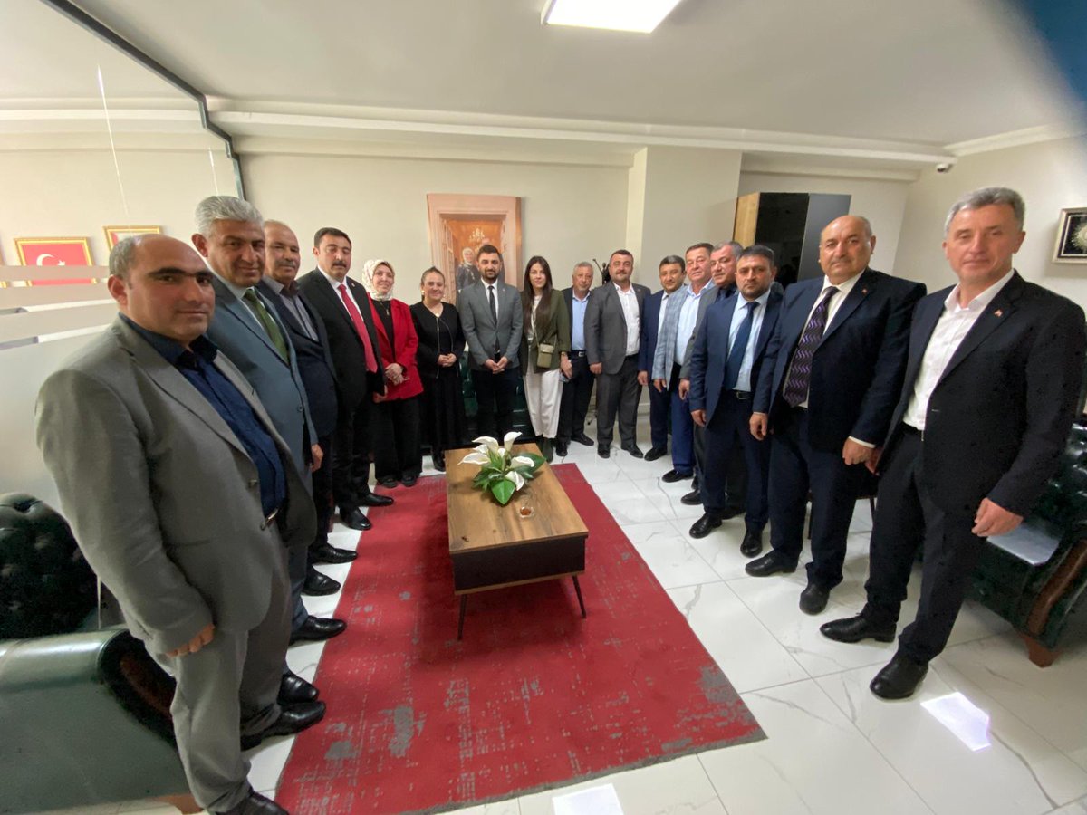 Ak Parti Çorum İl Kadın Kolları Başkanımız Av Semra AKYÜZ ÖZDAĞ'ı ziyarete gelen İl Genel Meclis Başkanımız Muhammed Fatih TEMUR ve İl Genel Meclis Üyelerimize ziyeretlerinden dolayı müteşekkiriz.

<a href="/akkadingm/">AK Parti Kadın Kolları</a>
<a href="/tugbaisikercan/">Tuğba IŞIK ERCAN</a>
@semraa_ozdag