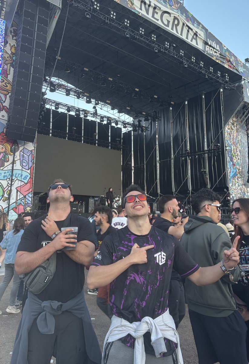 La quantitat de victories del pròxim Split de <a href="/TLS__eSports/">TLS eSports</a> és directament proporcional als cubates que ens hem cascat els Ceos en els ultims tres dies ☝🏼