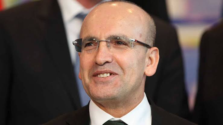 PiyasaTurkiye's tweet image. Maliye Bakanı Mehmet Şimşek: 

"Ortalık yatıştıktan sonra Türkiye'nin borsasına çok daha büyük ilgi olacak."