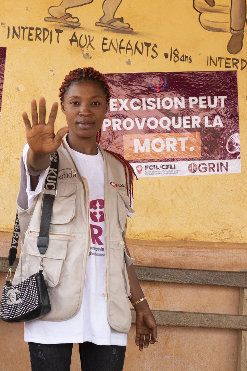 LEGRIN225's tweet image. 🎙️Voici Edwige
À 25 ans, elle a participé à notre formation à Gbon-Houye.
Elle est devenue une voix forte contre l'excision.
“Maintenant, je sais que l'excision n'est pas une bonne chose. Je veux que mes petites sœurs soient protégées.”
Une image. Une voix. Une révolution douce.