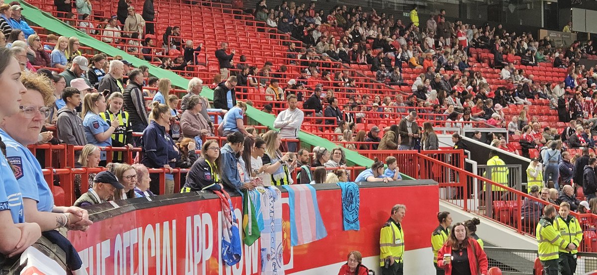 Blandie1's tweet photo. What a turnout at the #WomensDerby by our @MCWFC_OSC members &amp; @ManCityWomen fans. Thanks to our fellow @ManCity fans that turned up to get behind our girls!
Atmosphere amongst the #Blues was awesome,regardless of the goals against us, we stayed #LoudProudAndLoyal their #12Player https://t.co/77gVf6AMwT