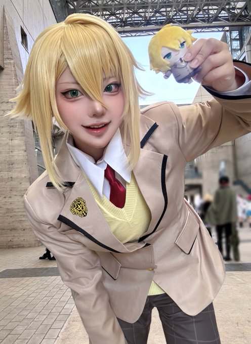 コスプレイヤー凸守たかねのTwitter画像32