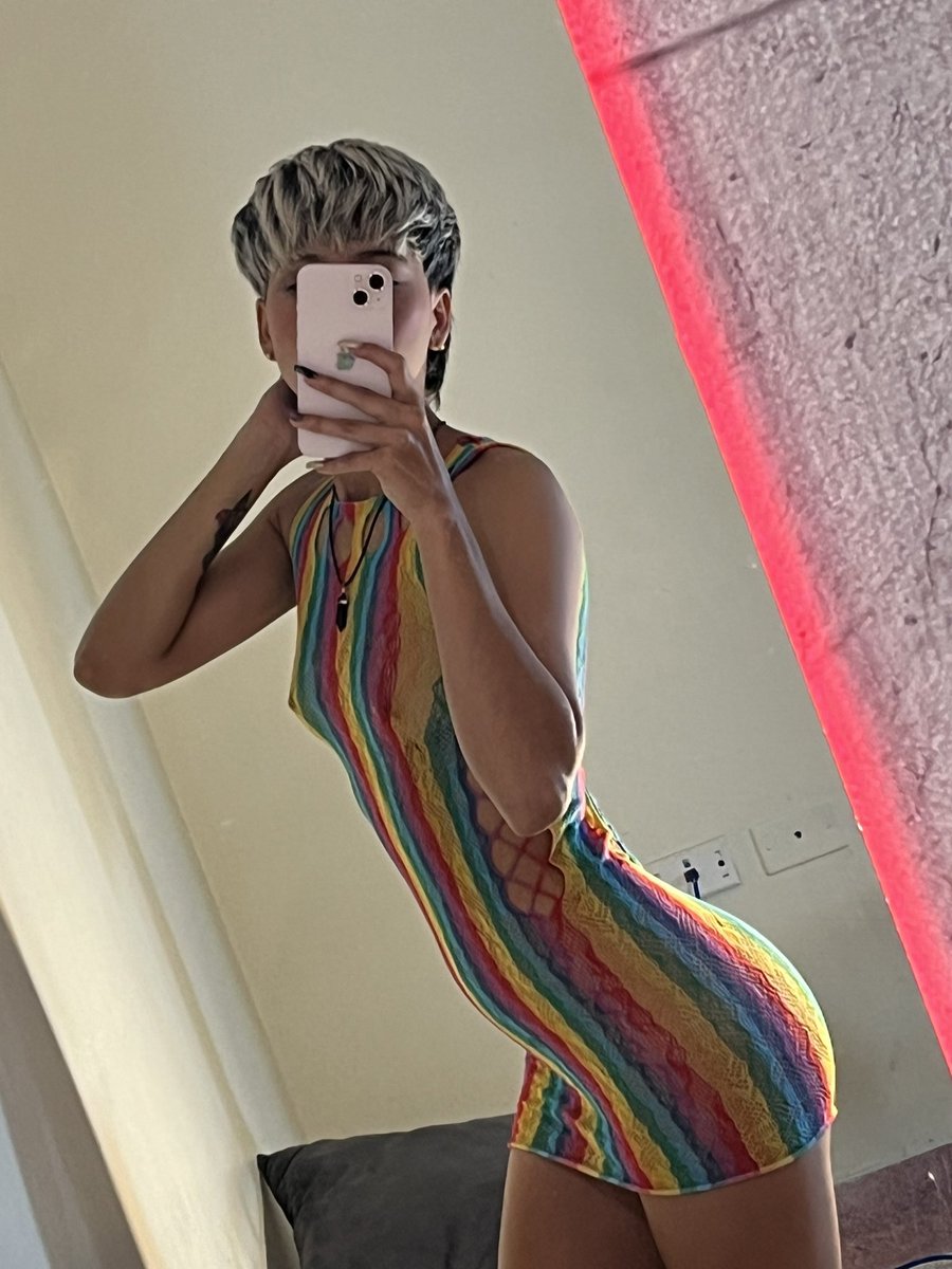 es.cam4.com/valeritorrealba 
#cam4 #porn #live