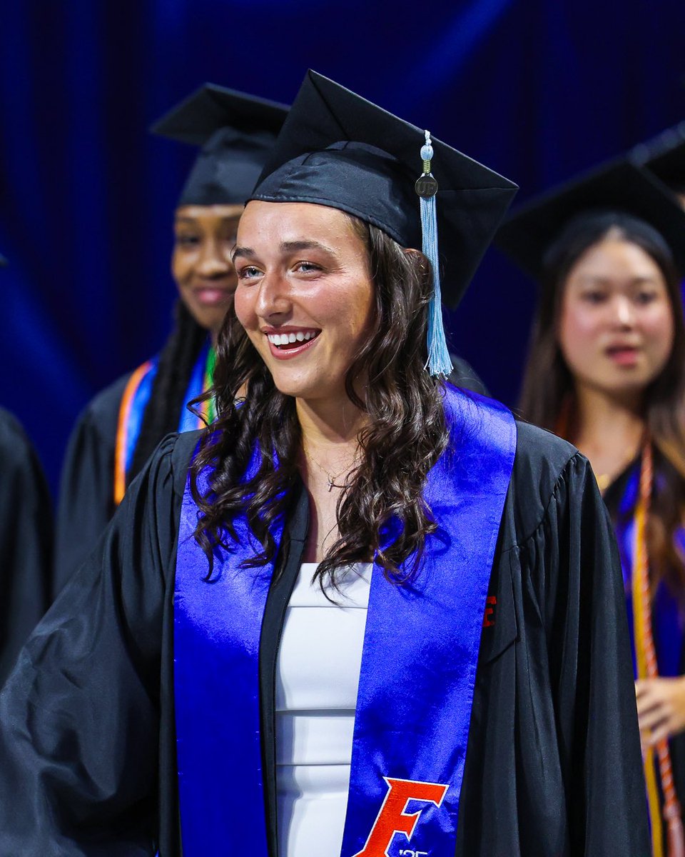 Our Gator Grad 🥹🎓

Congratulations to Emerson Hoyle on graduating this past weekend!! 

#GoGators