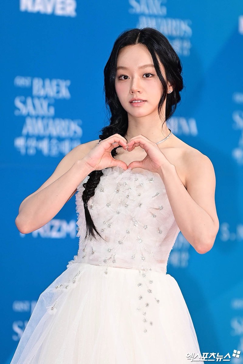 Aries_Do's tweet photo. PILSUN PATH TO VICTORY
#HyeriShinesAtBaeksang https://t.co/zbWUb0RXDz