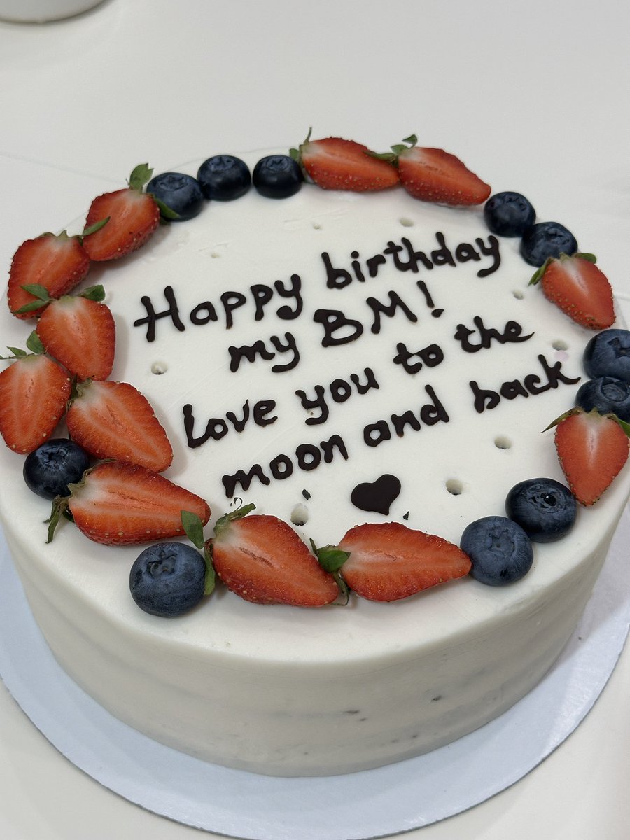 BusinessMngr's tweet image. She got me a cake that says “Happy Birthday BM.”

That’s when I knew Web3 fully took over.