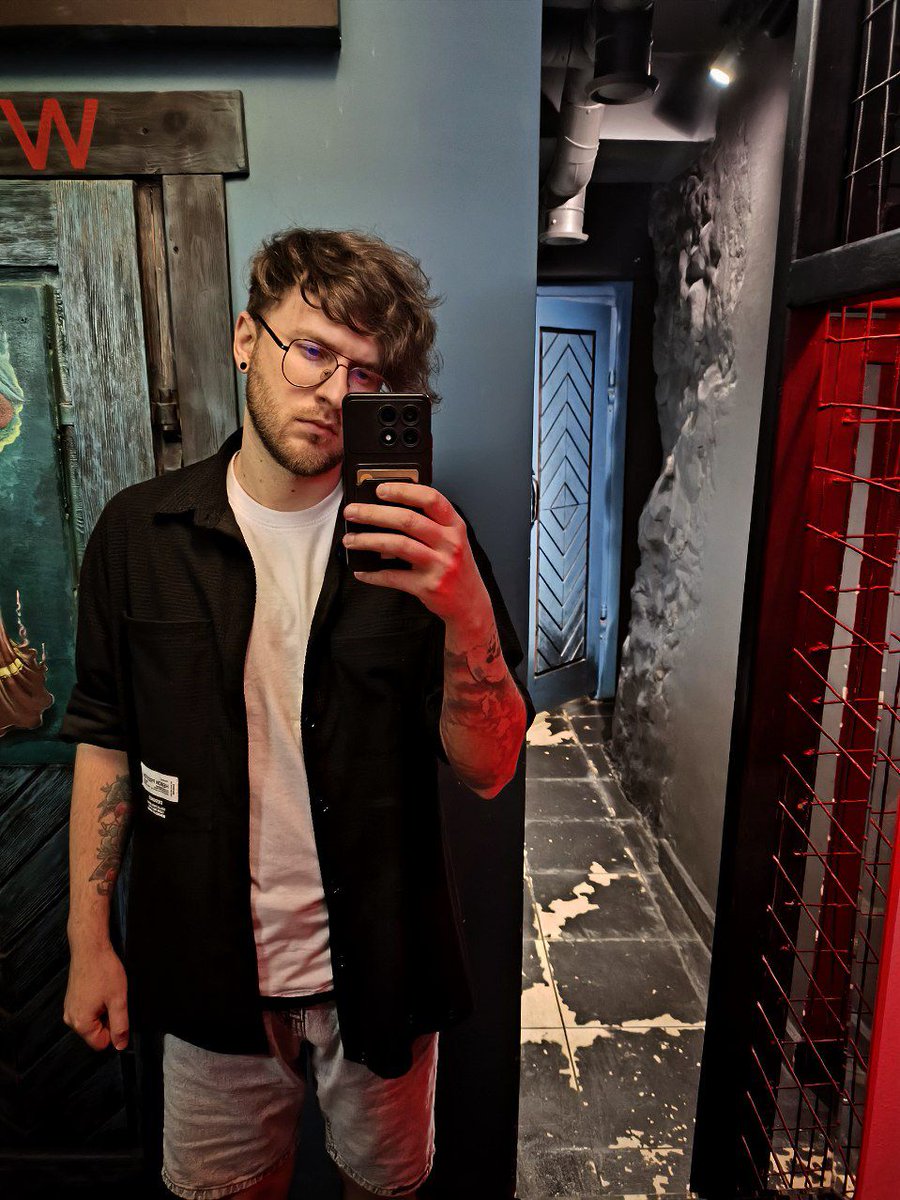 Давненько я тут не появлялся
Неделю живу жизнь 30летнего, полёт нормальный