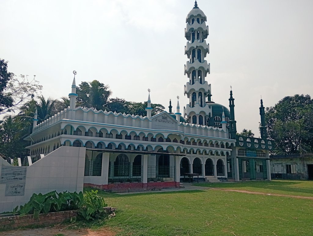 JamalJafory's tweet photo. কালিয়াপুর মসজিদ https://t.co/lV3FLG5hL3