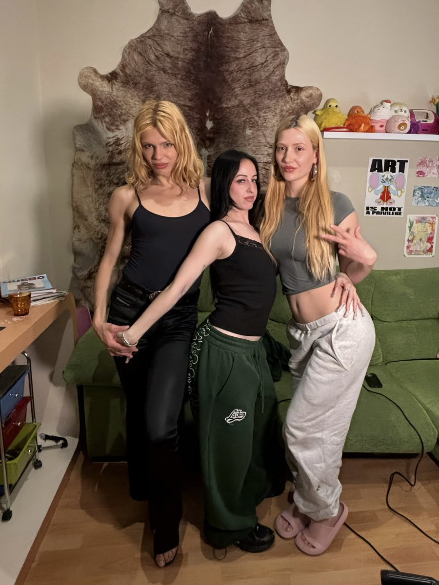 nuevo capítulo con la jugosita bb ya en SPOTIFY 💋