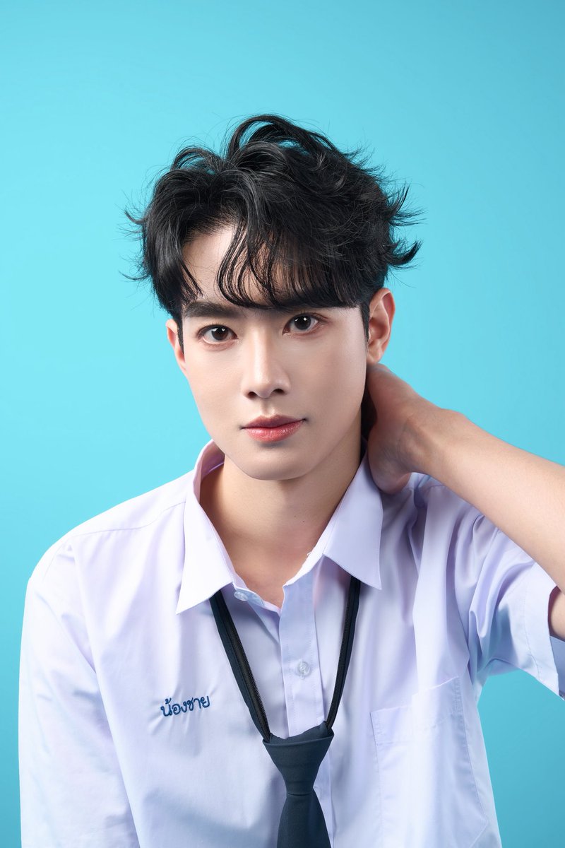 surachetop's tweet photo. Not just another student in the hallway… 👦🏻📚
#HOLOFACE #HOLOFACEThailand #EMSPHERE #EMDISTRICT #TopSurachet https://t.co/3338RKw2KT