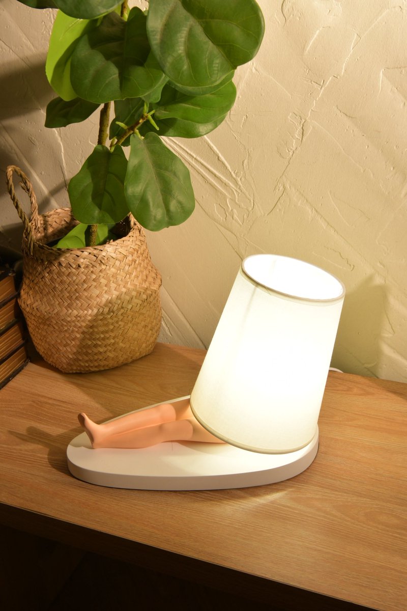 sakringt's tweet photo. Leg Lamp - The Perfect Accent for a Modern Living Space 💫

✔️ https://t.co/1cAgLhOxw6

#sakringt #LED #lampdesign #neutralhomedecor #homedecor #homeinspo #moderhomedecor #lighting #tablelamp #light #desklamp #lightdesign #MiamiGP #matura2025 #srchafreen https://t.co/ZcdFtxURlJ