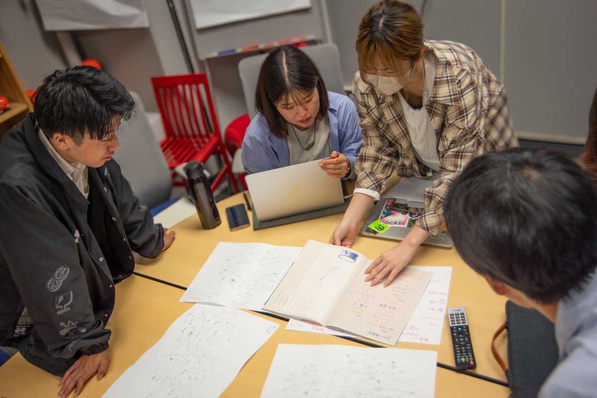 多摩美フリーペーパーRAW tweet media