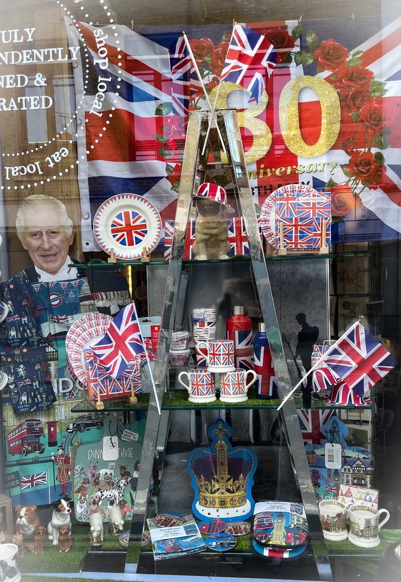 VE Day 80th window display at Kooks. All things British to celebrate, featuring partyware and gifts. <a href="/beanandbemble/">Bean and Bemble</a> @emma_bridgewater #veday80thanniversary #allthingsbritish #britishmugs #londongifts #unionjack #partyware