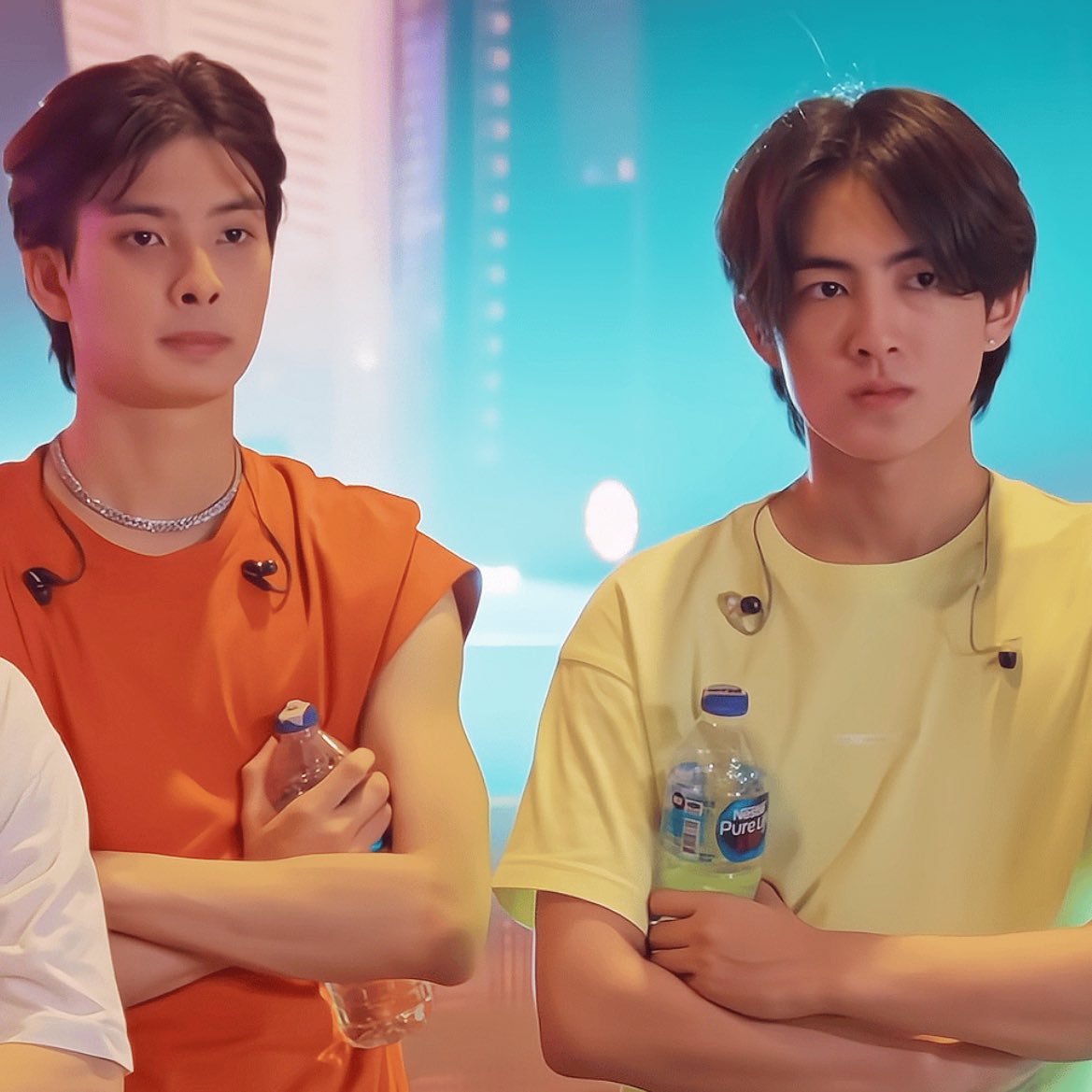 mynongbus's tweet image. พี่ไม่สู้คน                                                                                  แต่หนูสู้