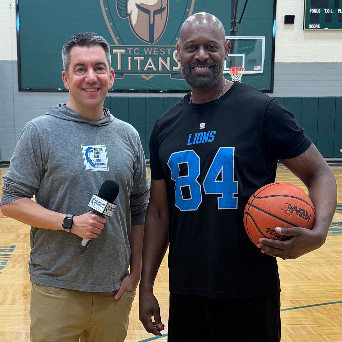 NTSOL Podcast (@ntsolpodcast) on Twitter photo Good morning <a href="/Lions/">Detroit Lions</a> fans! Spoke with <a href="/HMAN84/">Herman Moore</a> & Detroit Lions Legends Basketball players this weekend, plus <a href="/amonra_stbrown/">Amon-Ra</a> about his youth football camp last weekend.
<a href="/TCREsports/">Traverse City Record-Eagle Sports</a> <a href="/MinuteMediaLTD/">Minute Media</a> <a href="/FanSided/">FanSided</a>
youtu.be/pyRX1FIoRZI?si⦠Good morning <a href="/Lions/">Detroit Lions</a> fans! Spoke with <a href="/HMAN84/">Herman Moore</a> & Detroit Lions Legends Basketball players this weekend, plus <a href="/amonra_stbrown/">Amon-Ra</a> about his youth football camp last weekend.
<a href="/TCREsports/">Traverse City Record-Eagle Sports</a> <a href="/MinuteMediaLTD/">Minute Media</a> <a href="/FanSided/">FanSided</a>
youtu.be/pyRX1FIoRZI?siā¦