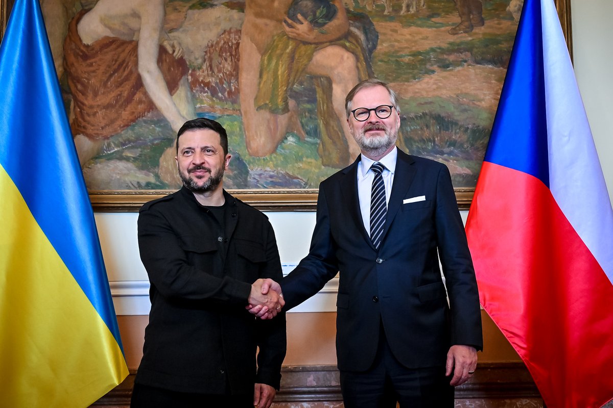 Vítejte v Praze, <a href="/ZelenskyyUa/">Volodymyr Zelenskyy / Володимир Зеленський</a>! 🇨🇿🤝🏻🇺🇦