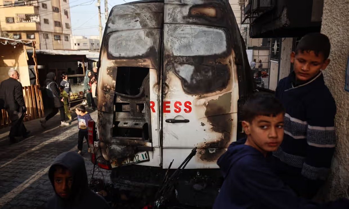 '@committeetoprotectjournalists recorded highest number of media workers killed [..] since it began collecting data [..]

at least 124 journalists &amp; media workers were killed in 2024 – nearly 2/3 of them Palestinians killed by Israeli forces' <a href="/anniekelly/">Annie Kelly</a>

buff.ly/U6Eh6An
