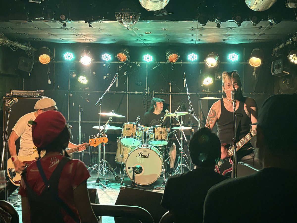 marblegc's tweet photo. 昨日はライブにご来場頂いた皆様、出演者の皆様、ガスバーナーさん、ショーボードさん、ありがとうございました。今回ちょっと激しめ選曲でのマーブルギターケースでしたが個人的には楽しかったです！ https://t.co/cneLCcP8Gh