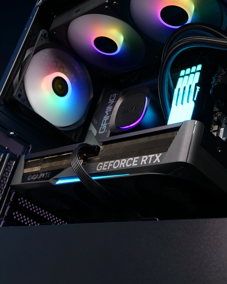 battlerigs's tweet image. Our latest build in the @GAMDIAS TALOS E3 (bundle) - this case comes with a preinstalled 750w psu, 360 Liquidcooler and 4 x ARGB fans!

Love it.

#pcbuild #pcmr #gamingrigs