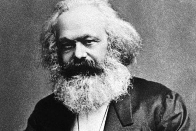 Hoy recordamos a Carlos Marx en el 207 aniversario de su natalicio. Todo su talento lo dedicó al drama y al destino de las grandes mayorías, al dolor de los humildes y a la miseria de los oprimidos. #TenemosMemoria