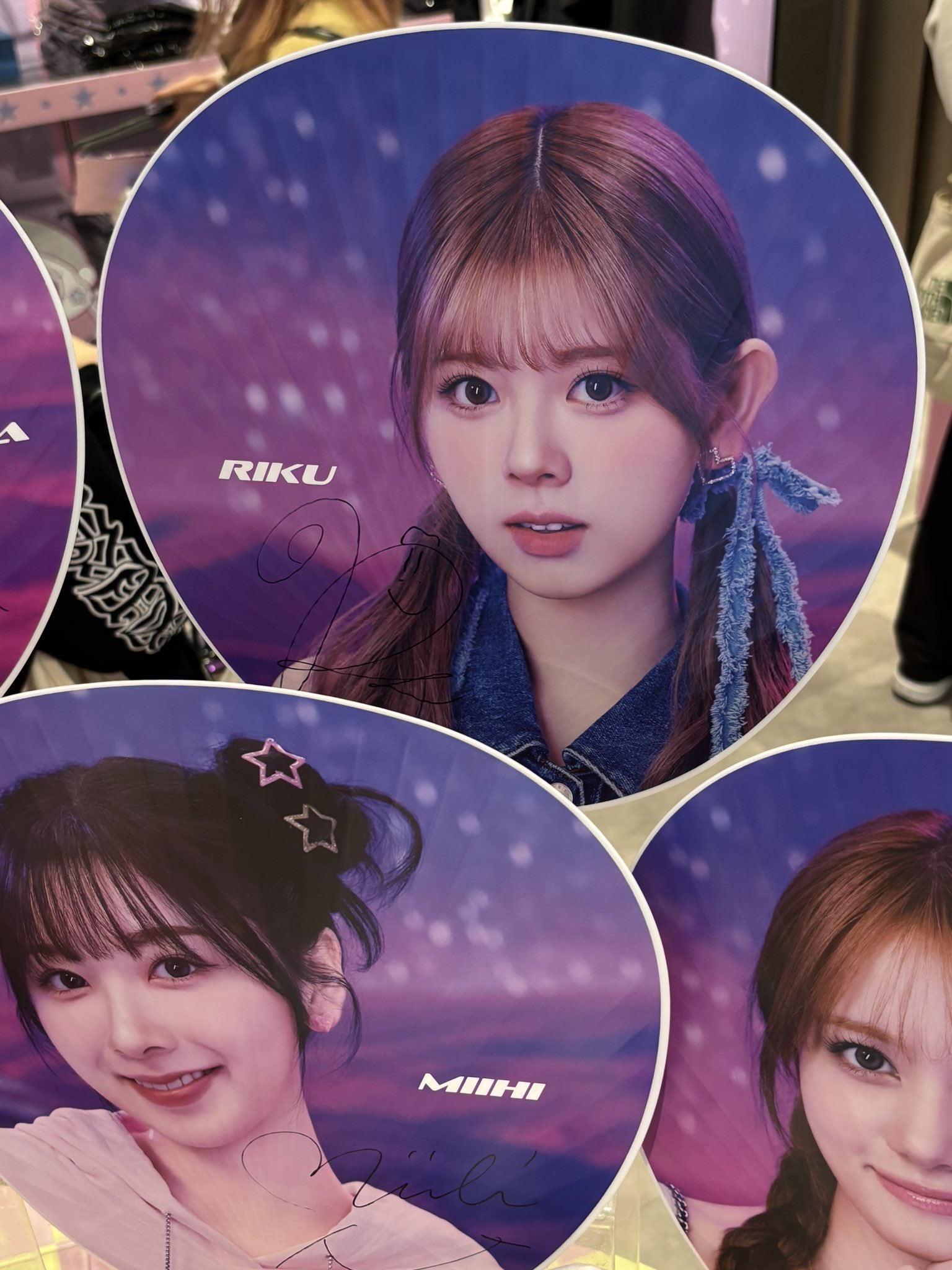 🪐⭐️🩷 @niziu_info_official 𝙉𝙞𝙯𝙞𝙐𝙣𝙞𝙫𝙚𝙧𝙨𝙚 Key