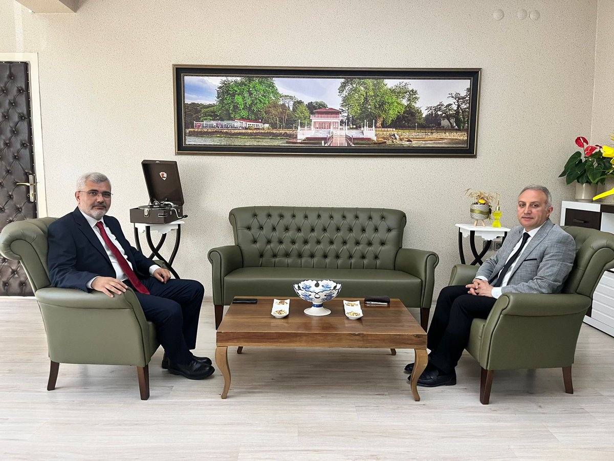 Yalova İl Millî Eğitim Müdürlüğü (@yalovamem) on Twitter photo Yalova Sosyal Güvenlik Kurumu İl Müdürü Sayın Sami TUŞİK, İl Millî Eğitim Müdürümüz Sayın Aytekin YILMAZ’a hayırlı olsun ziyaretinde bulundu.
Nazik ziyaretleri için kendilerine teşekkür ederiz.
<a href="/tcmeb/">Millî Eğitim Bakanlığı</a> <a href="/AytekinYILMAZ5/">Aytekin YILMAZ</a> Yalova Sosyal Güvenlik Kurumu İl Müdürü Sayın Sami TUŞİK, İl Millî Eğitim Müdürümüz Sayın Aytekin YILMAZ’a hayırlı olsun ziyaretinde bulundu.
Nazik ziyaretleri için kendilerine teşekkür ederiz.
<a href="/tcmeb/">Millî Eğitim Bakanlığı</a> <a href="/AytekinYILMAZ5/">Aytekin YILMAZ</a>