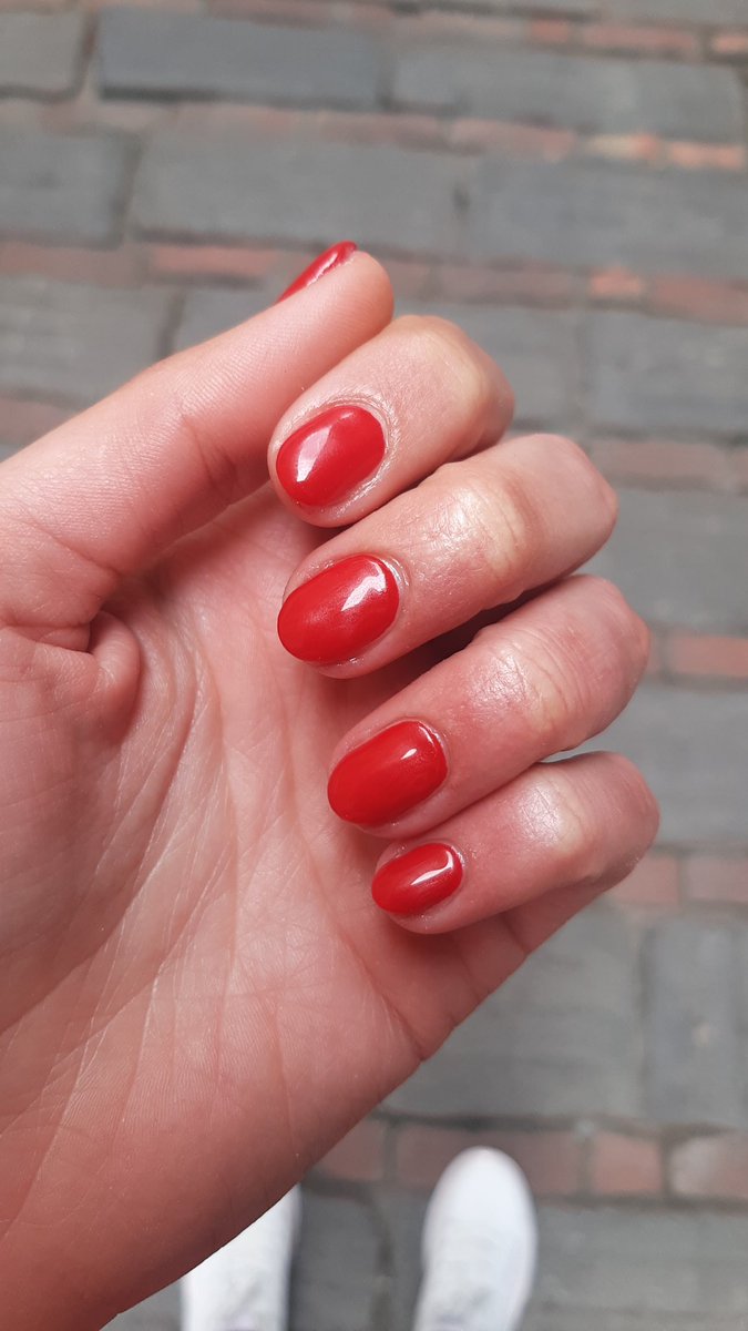 mi_chiamanovale's tweet image. #rosso #nails