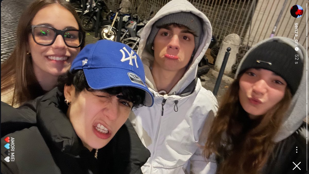 ___au_ro_ra___'s tweet image. piangendo fortissimo