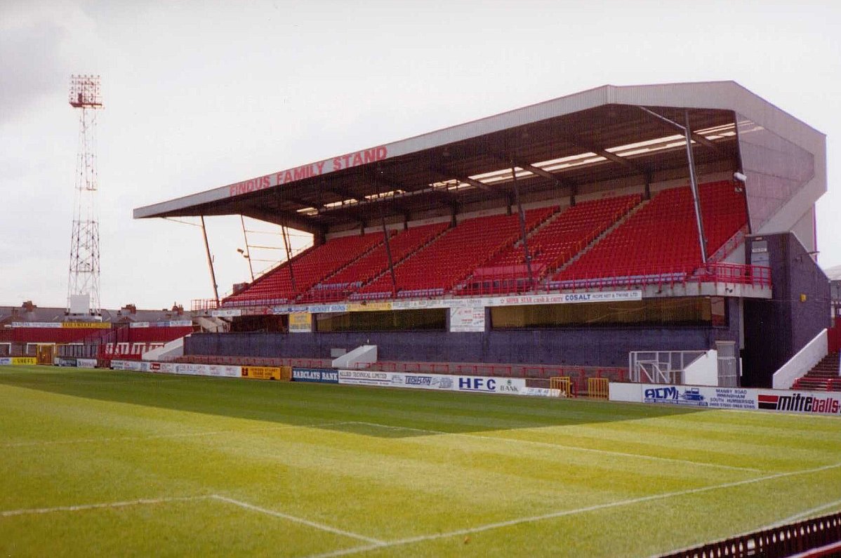72Concourse's tweet image. Old School EFL Grounds: Grimsby Town⚫️⚪️
🏟️Blundell Park
#efl #gtfc
