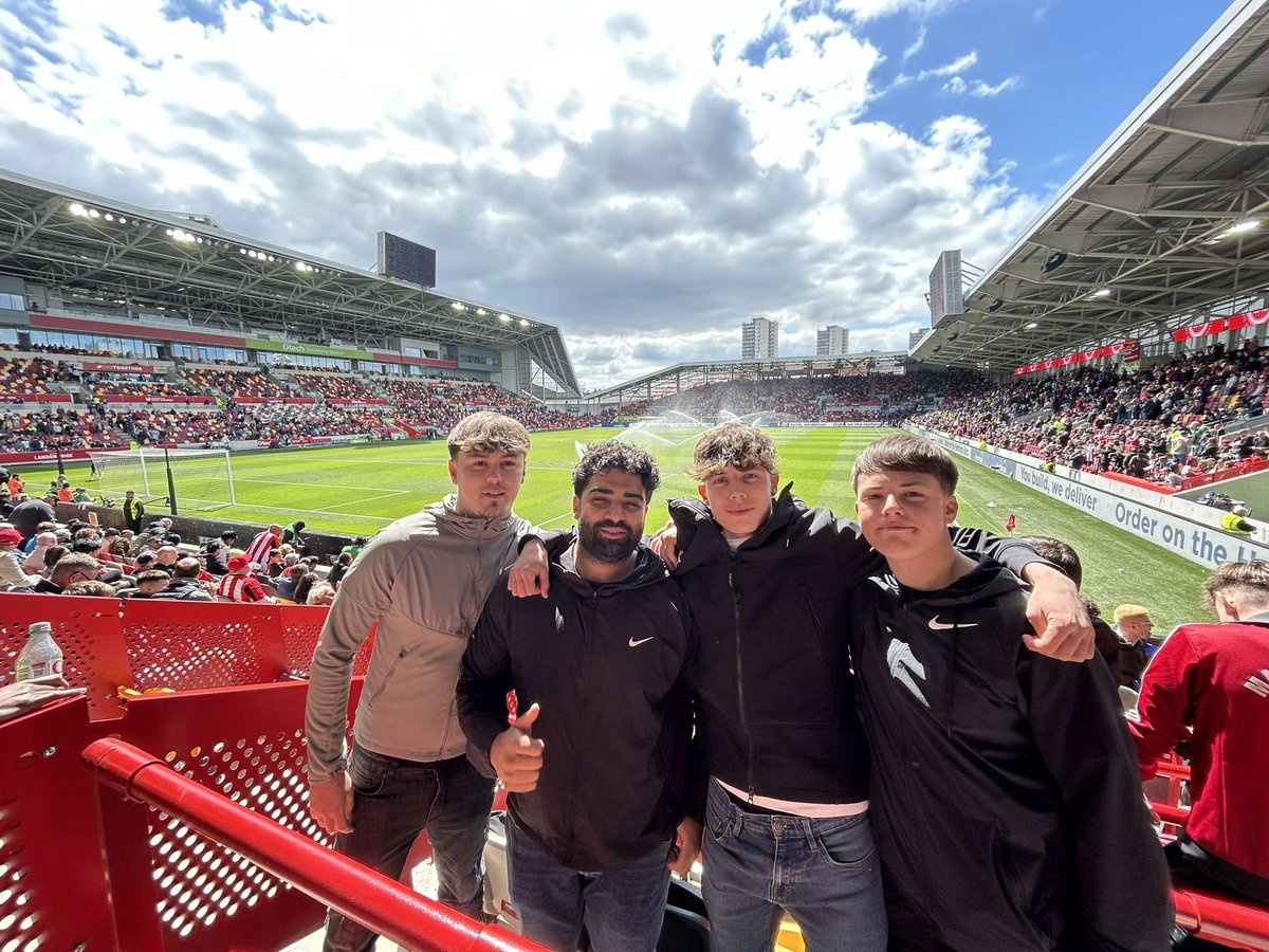 Brentford away 🇾🇪
