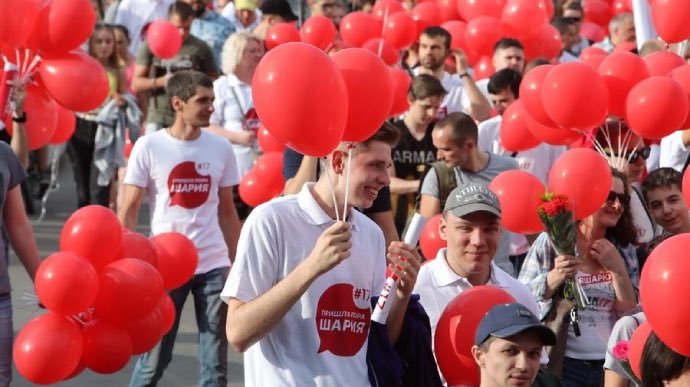 Even the bots, which were deployed here in massive numbers, couldn’t find a single pro-Russian statement made by the Shariy Party. 

Not a single pro-Russian principle in the party’s charter. 

Not a single statement by the party’s leader supporting the Russian Federation’s