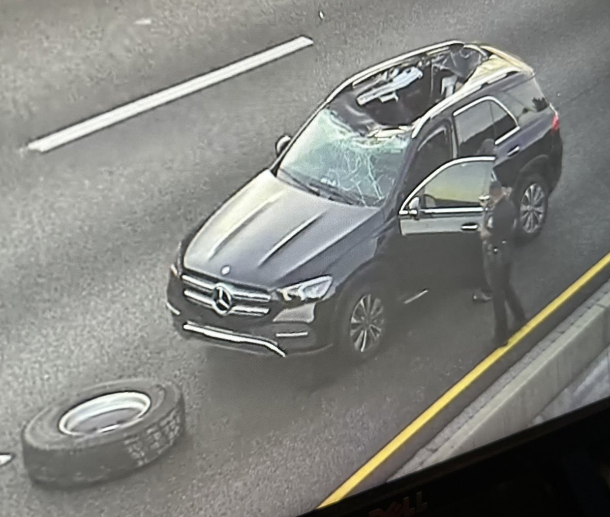 mckayWSB's tweet photo. Driving in #ATLtraffic is not for the meek. The driver of this SUV didn't appear to be seriously injured after a truck tire went through the roof. I-285/wb (Outer Loop) at I-85 DeKalb County. @wsbradio @wsbtv https://t.co/WmaSl42vNP