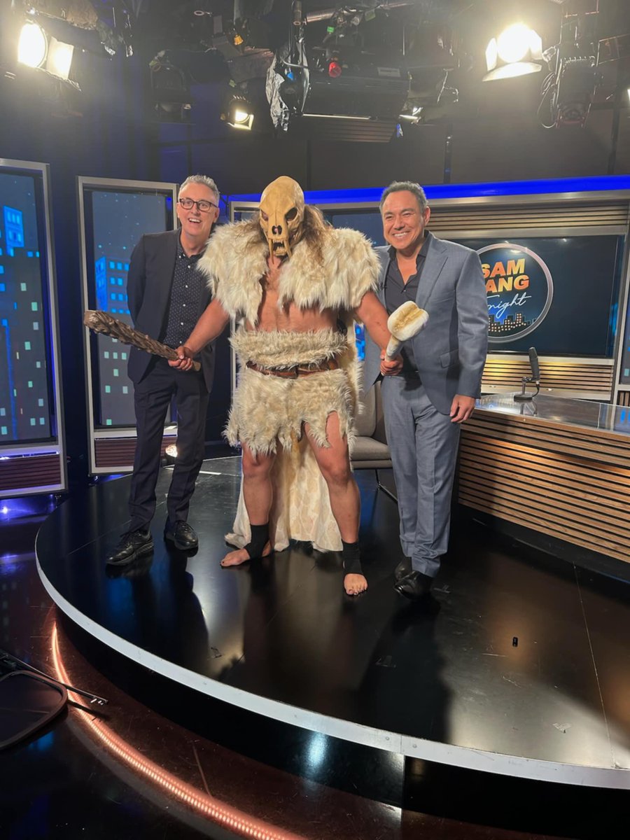 mcitywrestling's tweet image. Ahead of High Stakes, @UggCaveman caused some chaos on @sampangtonight! 🦴 

#SamPangTonight #MCWStakes