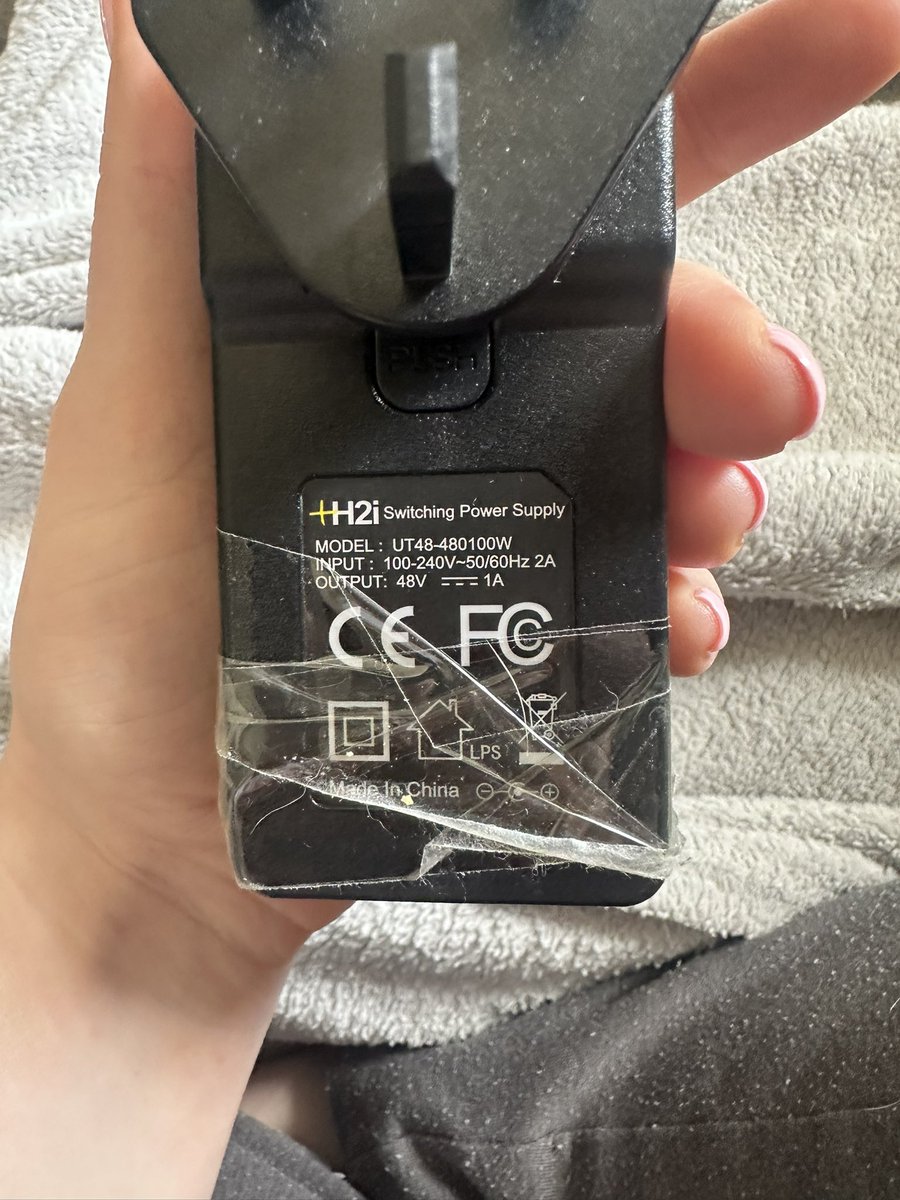 Minitheminx9's tweet image. Pics of needed plugs 🙏🏼