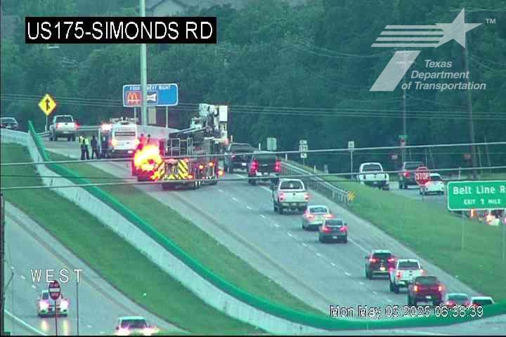 ALERT: Crash blocks left lane on 175 West at Stark Rd, backed up to Seagoville Rd