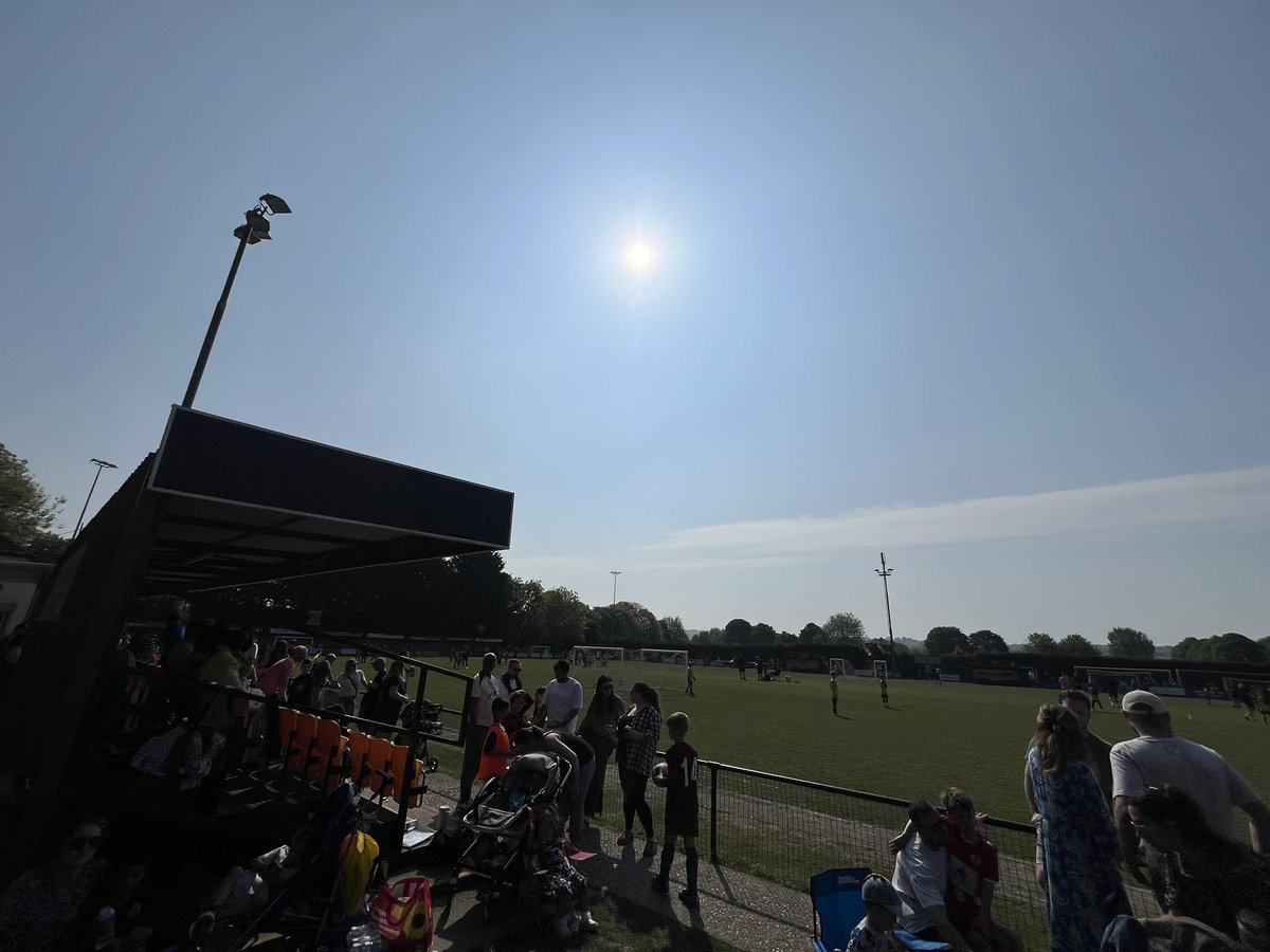 MersthamFC1892's tweet image. MERSTHAM YOUTH TOURNAMENT ✅

What a weekend! Brilliant to see so many enjoying the beautiful game at our most successful tournament yet - we hope you all had a fantastic time!

👏 Huge thank you once again to The Light Redhill for sponsoring the tournament.

#WeAreMerstham 🧡🖤