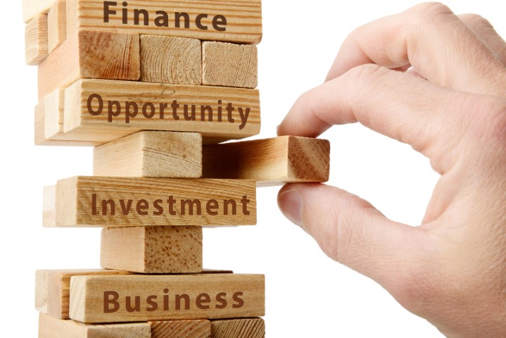Struggling to break the paycheck-to-paycheck cycle? For a detailed guide and a handy calculator to implement this method, check out Wealthyish's comprehensive article.

rfr.bz/tf06e87