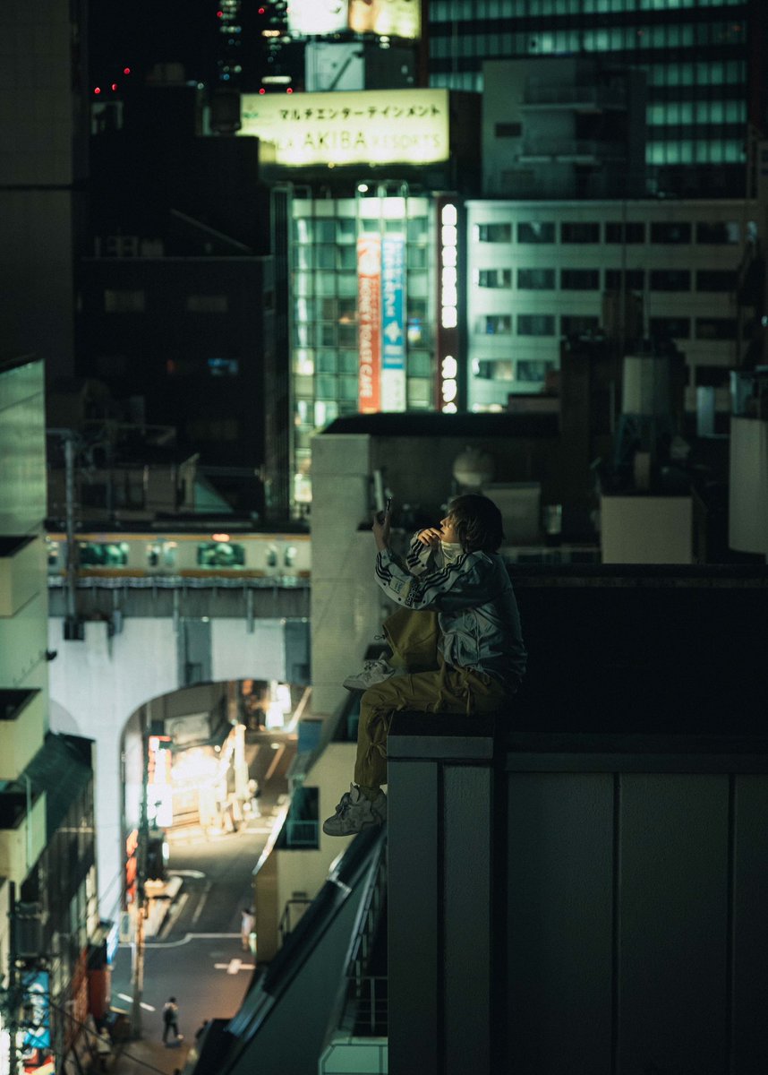 まだ飛べないROOFTOP