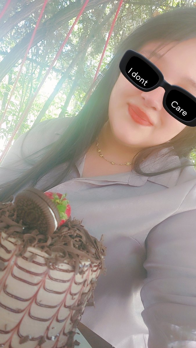 امروز خیلی قشنگ بوود 
شاید چون تولدم بود🙇🏻‍♀️🎂