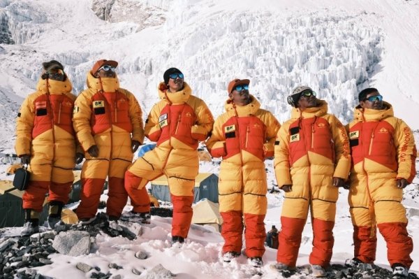 Everest Today tweet media
