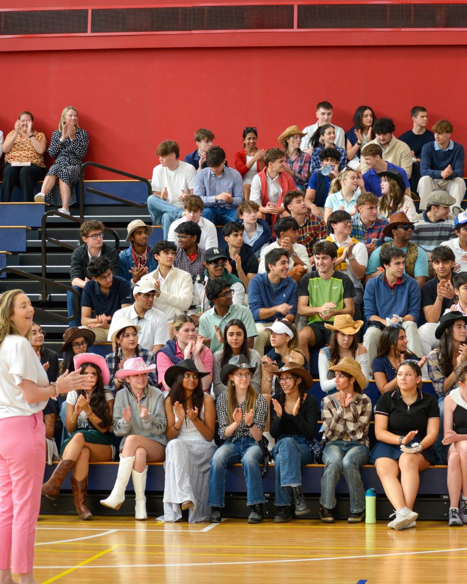DubaiCollege's tweet image. "On behalf of the Class of 2025, we thank the ancillary staff for their hard work and dedication, keeping our school running smoothly each day with their tireless, behind-the-scenes contributions- thank you all!" Megan, Yr 13
#ThankYou #Appreciation
#Gratitude #DCCommunity