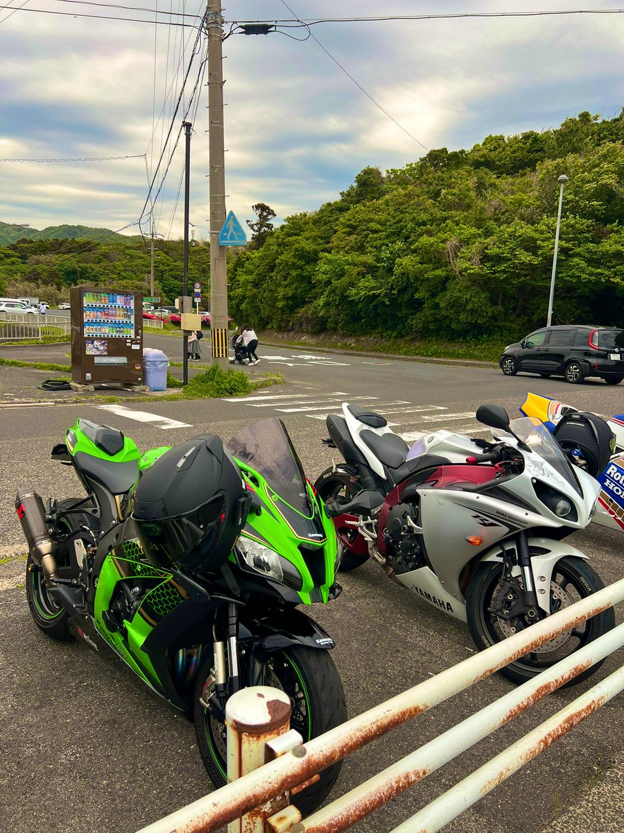 R1あけおめ〜
ミニハプニングあったけど、楽しかった🙌
久しぶりすぎて、明日はバキバキかな🤣