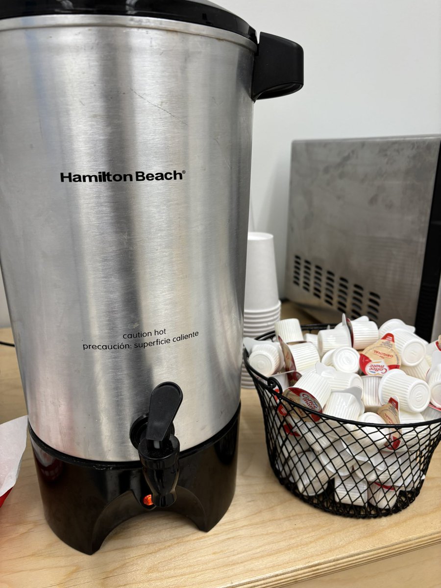 Shoutout to @STSD_Curriculum and <a href="/DirectorSE_STSD/">Sean Reilly</a> for filling our hearts and stomachs this Monday Morning!