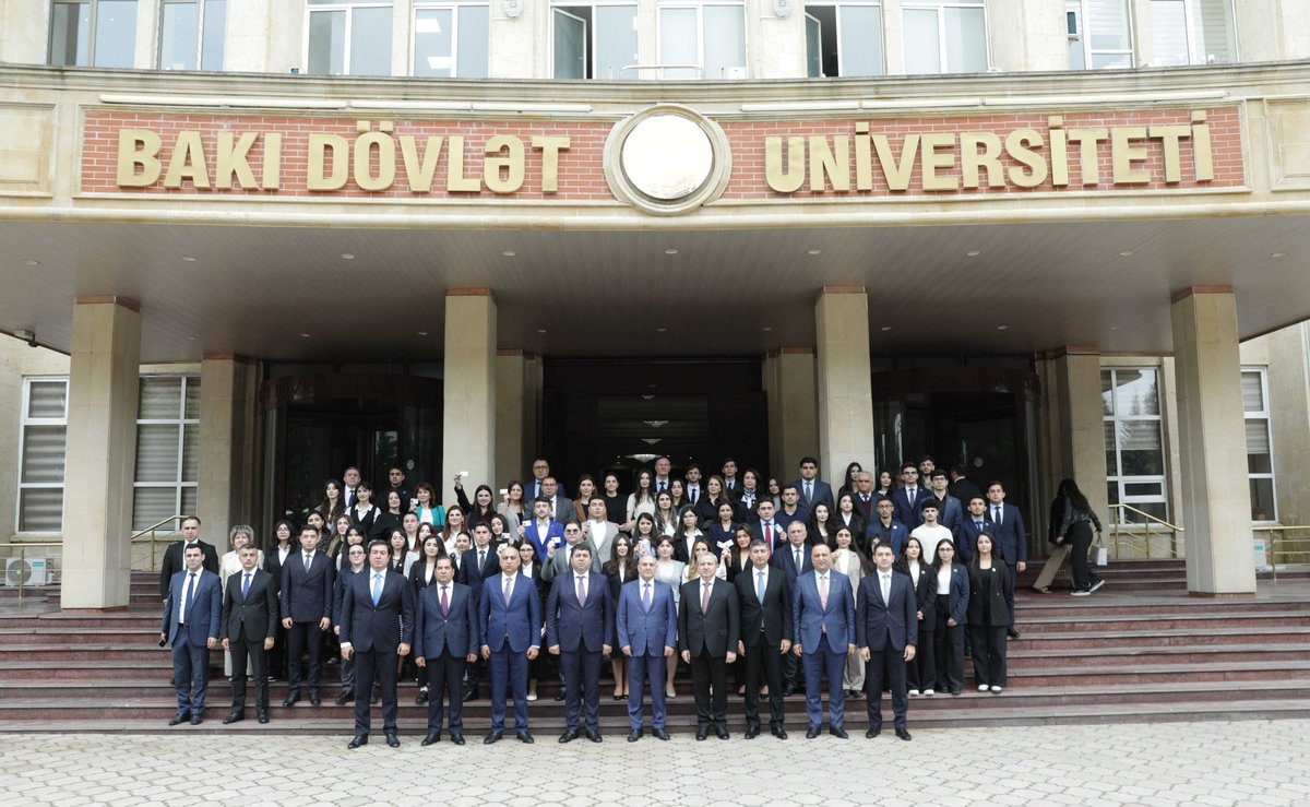Bakı Dövlət Universiteti və Yeni Azərbaycan Partiyasının birgə təşkilatçılığı ilə Ulu Öndər Heydər Əliyevin anadan olmasının 102-ci ildönümü və “Konstitusiya və Suverenlik İli”nə həsr olunmuş konfrans keçirilib.

yap.org.az/az/view/news/9…
