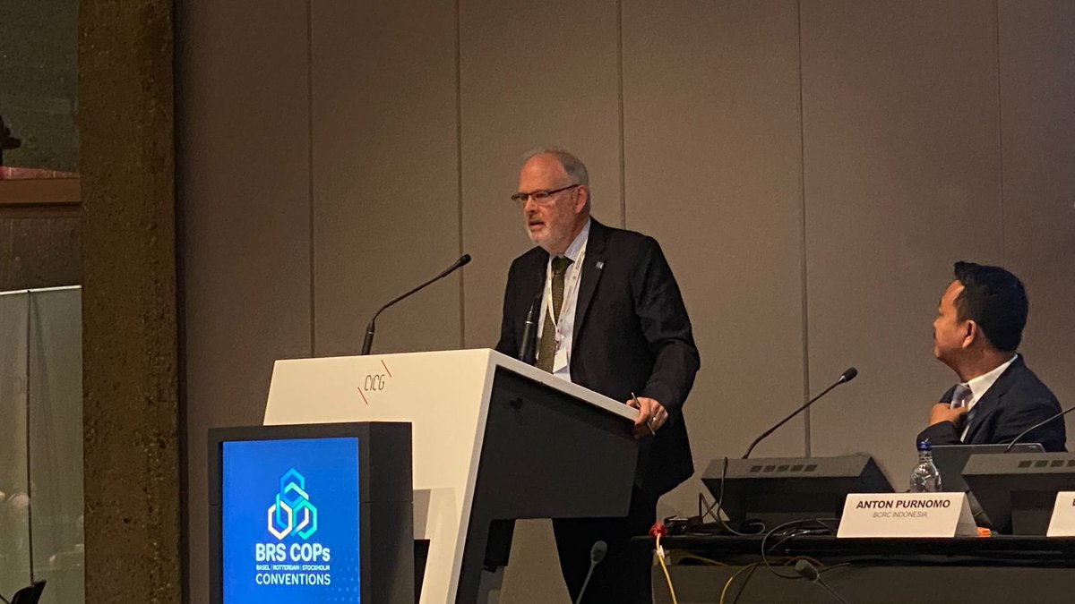 GENeva Environment Network (@genetwork) on Twitter photo <a href="/UNEP/">UN Environment Programme</a> <a href="/CCACoalition/">Climate & Clean Air Coalition</a> <a href="/Tradewateurs/">Tradewater</a> Highlighting the Montreal Protocol’s global success, David Ogden of <a href="/brsmeas/">The Basel, Rotterdam and Stockholm Conventions</a> notes 98% of ozone-depleting substances have been phased out since 1990. With the Kigali Amendment, limiting HFCs could avoid 0.5°C of warming by 2100 showing how MEAs drive climate & health gains. <a href="/UNEP/">UN Environment Programme</a> <a href="/CCACoalition/">Climate & Clean Air Coalition</a> <a href="/Tradewateurs/">Tradewater</a> Highlighting the Montreal Protocol’s global success, David Ogden of <a href="/brsmeas/">The Basel, Rotterdam and Stockholm Conventions</a> notes 98% of ozone-depleting substances have been phased out since 1990. With the Kigali Amendment, limiting HFCs could avoid 0.5°C of warming by 2100 showing how MEAs drive climate & health gains.