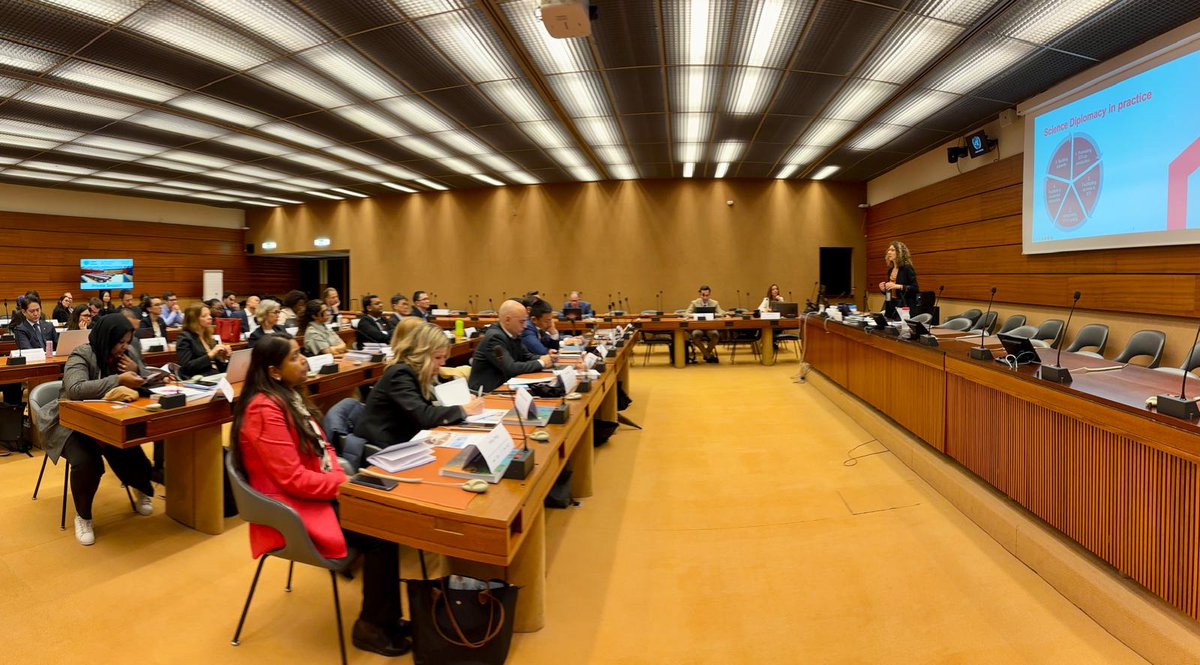 Geneva Science-Policy Interface (@genevaspi) on Twitter photo At #SDWeek2025 by <a href="/GESDAglobal/">Geneva Science and Diplomacy Anticipator</a> ,<a href="/GenevaSPI/">Geneva Science-Policy Interface</a> led a dynamic session on bridging mindsets across science, diplomacy, business & society.
We explored boundary-spanning leadership, reflexivity & collaboration to navigate today’s global challenges.
#ScienceDiplomacy #GSPI #GESDA At #SDWeek2025 by <a href="/GESDAglobal/">Geneva Science and Diplomacy Anticipator</a> ,<a href="/GenevaSPI/">Geneva Science-Policy Interface</a> led a dynamic session on bridging mindsets across science, diplomacy, business & society.
We explored boundary-spanning leadership, reflexivity & collaboration to navigate today’s global challenges.
#ScienceDiplomacy #GSPI #GESDA