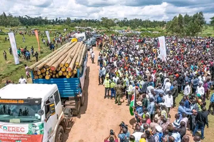 *WUON MACH KEYO MACH ADUWA.* 

Waziri Opiyo Wandayi is really doing commendable work with his skills and expertise he brought in the ministerial docket that will save this regime. 

Ruto must go on--Kumi Bila Brake is unstoppable 💥

God bless Broad-based government 🙏